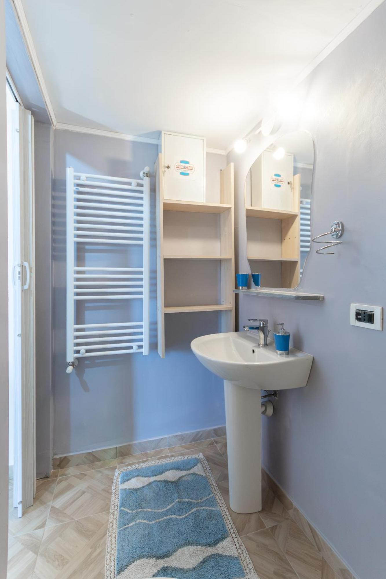 Parcheggio Gratis - 10min Aeroporto - Vista Mare Apartamento