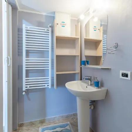 Parcheggio Gratis - 10Min Aeroporto - Vista Mare Appartement Genua Buitenkant foto